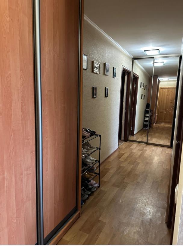 Квартира, 3-кімн., Харьков, 522м/р, Академика Павлова