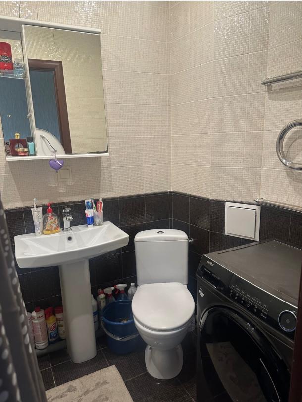 Квартира, 3-кімн., Харьков, 522м/р, Академика Павлова