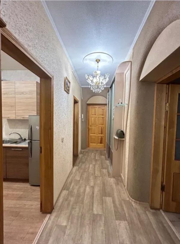 Квартира, 3-кімн., Харьков, Павлово Поле, Науки пр.