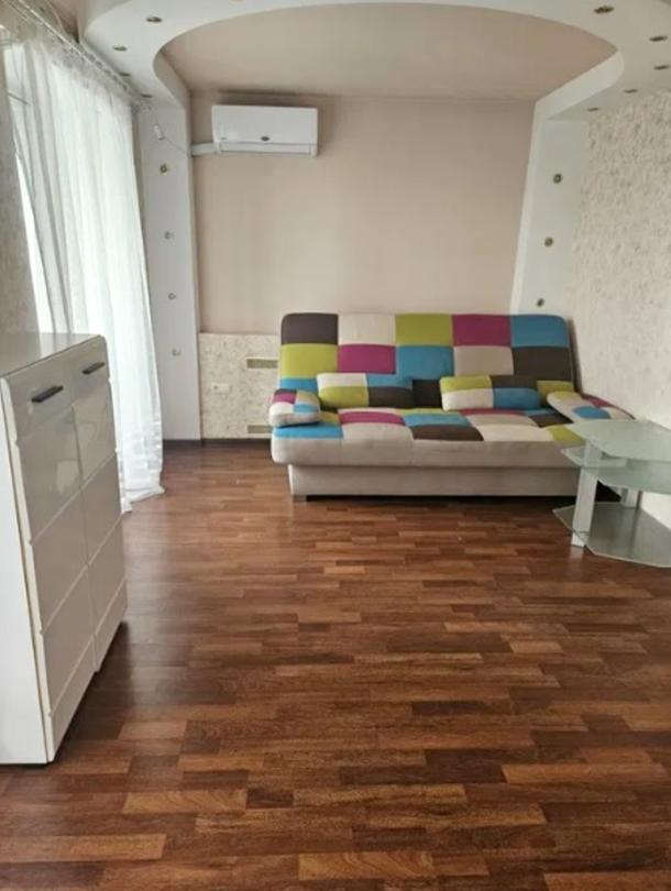 Квартира, 2-кімн., Харьков, 602м/р, Владислава Зубенко (Тимуровцев)