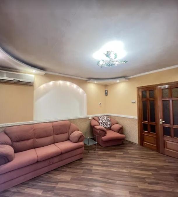 Квартира, 3-кімн., Харьков, Гагарина метро , Аэрокосмический просп. (Гагарина проспект)