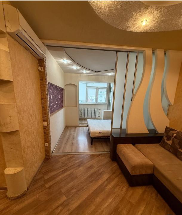 Квартира, 2-кімн., Харьков, 531м/р, Гвардейцев Широнинцев