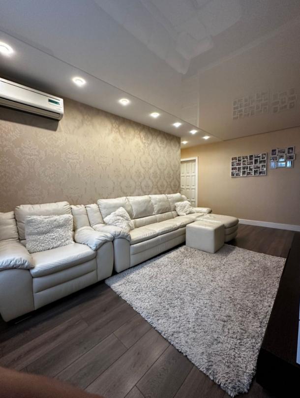 Квартира, 3-кімн., Харьков, Алексеевка, Людвига Свободы пр.