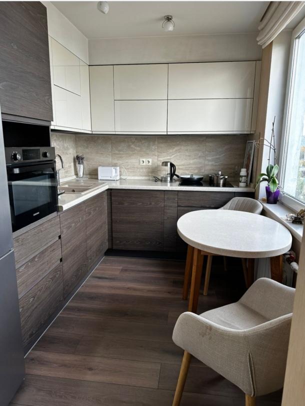 Квартира, 3-кімн., Харьков, Алексеевка, Людвига Свободы пр.