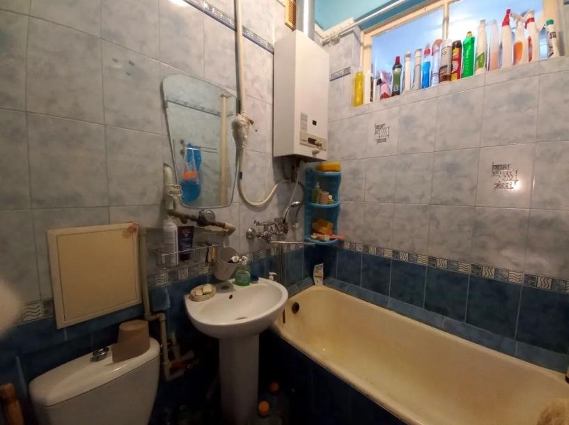 Квартира, 2-кімн., Харьков, Старая Салтовка, Академиков Ахиезеров