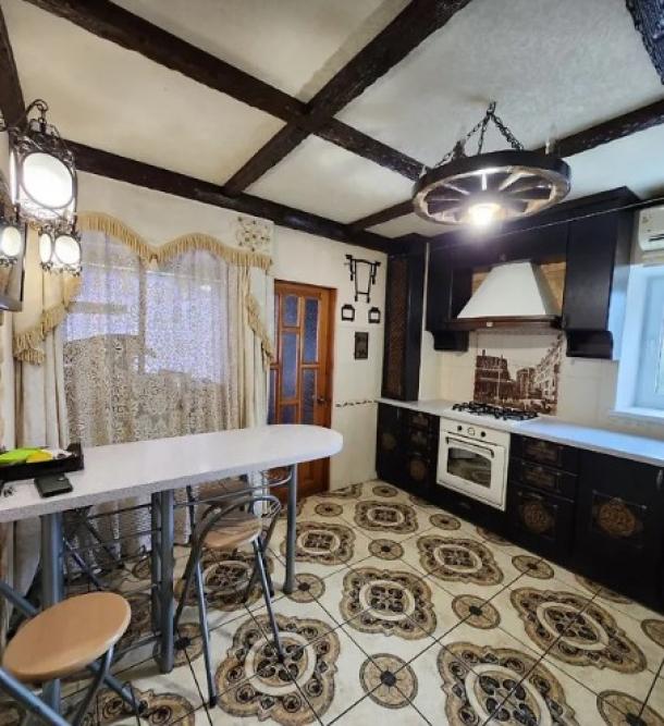 Квартира, 3-кімн., Харьков, Южный Вокзал, Клочковский пер.