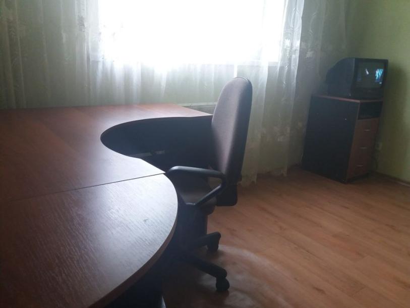 Квартира, 1-кімн., Харьков, Рогань жилмассив, Зубарева