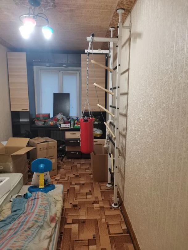 Квартира, 3-кімн., Харьков, Павлово Поле, 23 Августа