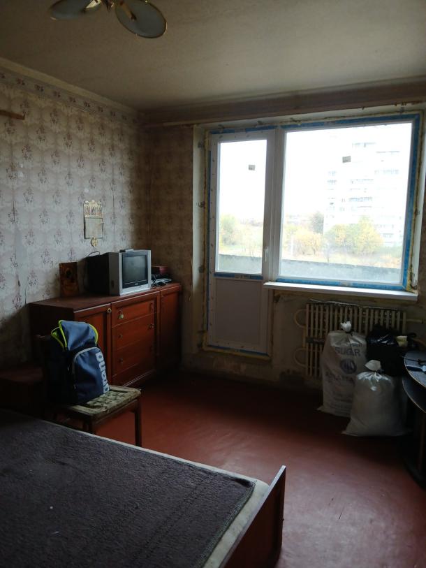 Квартира, 3-кімн., Харьков, 4 Северная Салтовка, Метростроителей