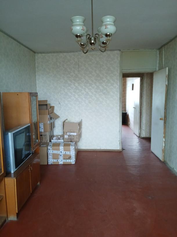 Квартира, 3-кімн., Харьков, 4 Северная Салтовка, Метростроителей