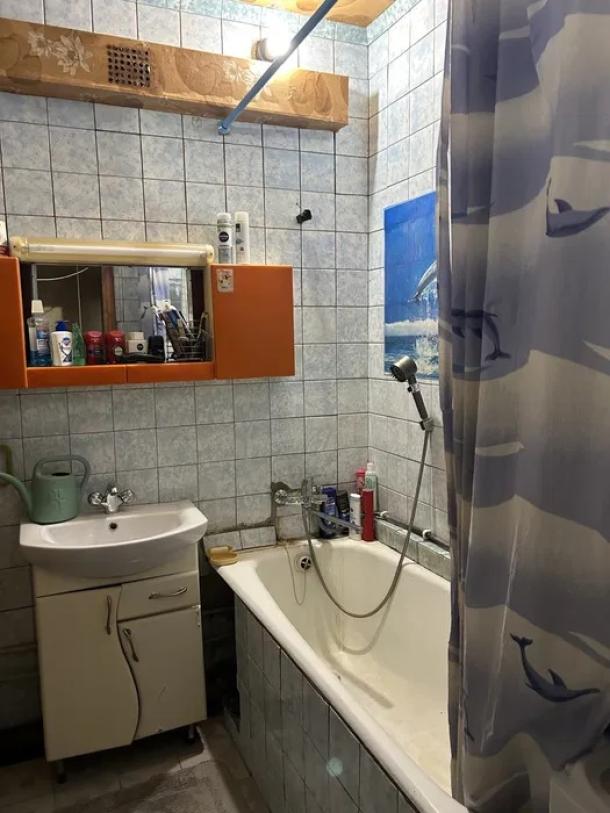 Квартира, 3-кімн., Харьков, Шатиловка, Авиационная