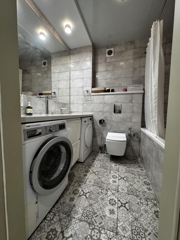 Квартира, 4-кімн., Харьков, Павлово Поле, Станислава Парталы (Балакирева)