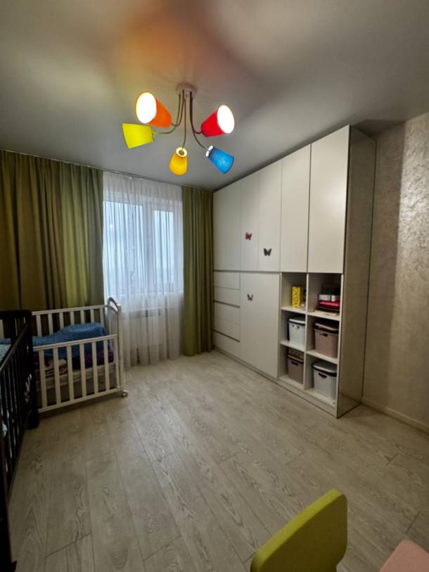 Квартира, 4-кімн., Харьков, Павлово Поле, Станислава Парталы (Балакирева)