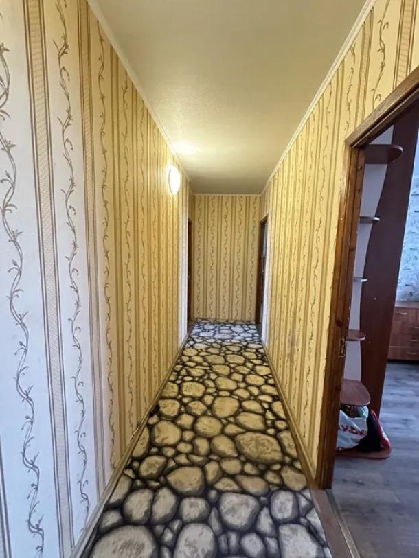 Квартира, 3-кімн., Харьков, Рогань жилмассив, Роганская