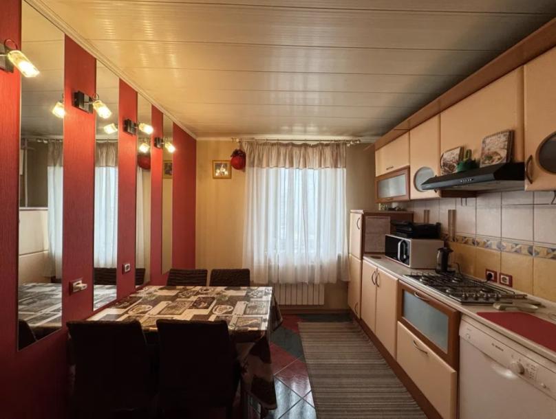 Квартира, 3-кімн., Харьков, Спортивная метро, Георгия Тарасенко (Плехановская)