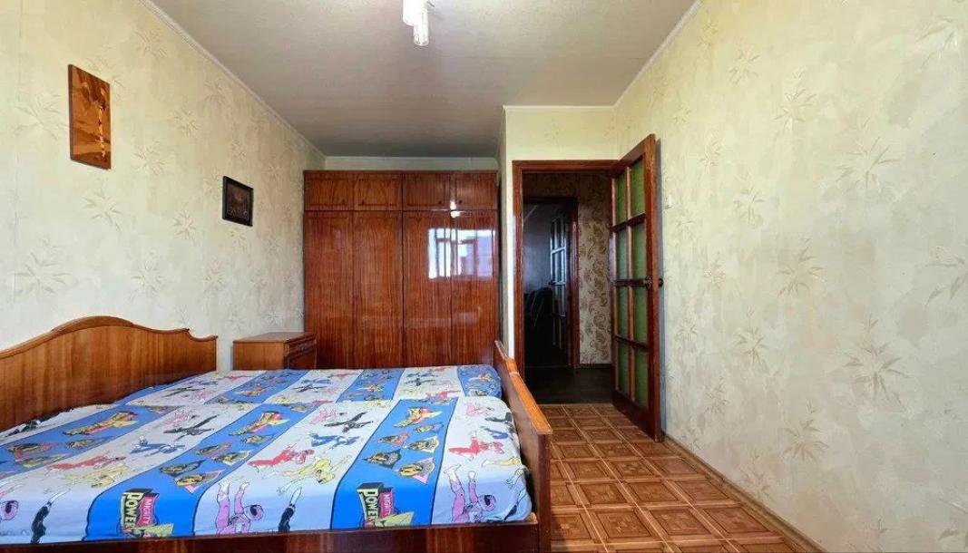 Квартира, 3-кімн., Харьков, Одесская, Аэрокосмический просп. (Гагарина проспект)