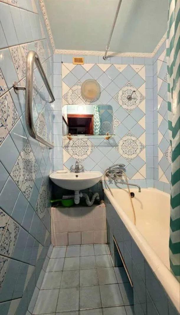 Квартира, 3-кімн., Харьков, Одесская, Аэрокосмический просп. (Гагарина проспект)