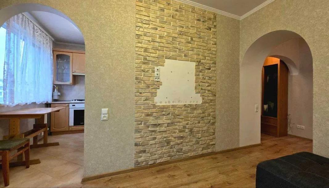 Квартира, 3-кімн., Харьков, Одесская, Аэрокосмический просп. (Гагарина проспект)