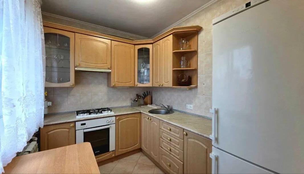 Квартира, 3-кімн., Харьков, Одесская, Аэрокосмический просп. (Гагарина проспект)