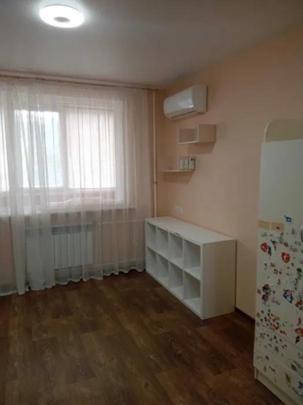 Квартира, 1-кімн., Харьков, 4 Северная Салтовка, Метростроителей