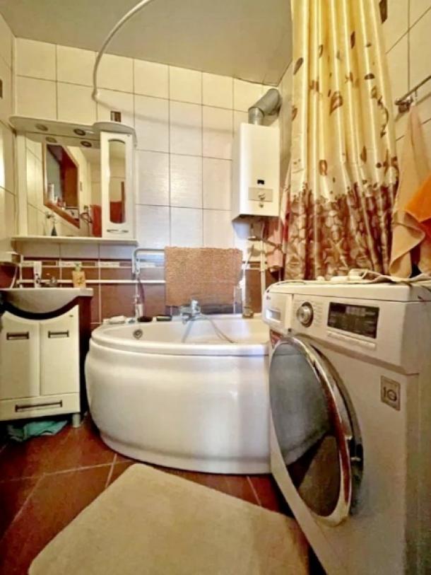 Квартира, 3-кімн., Харьков, Холодная Гора, Кашубы