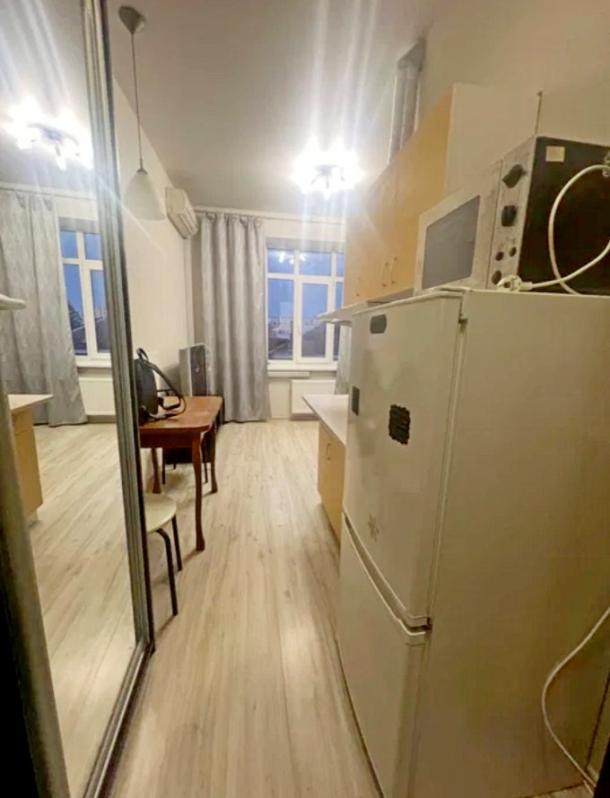 Гостинка, Харьков, Защитников Украины метро, Богдана Хмельницкого