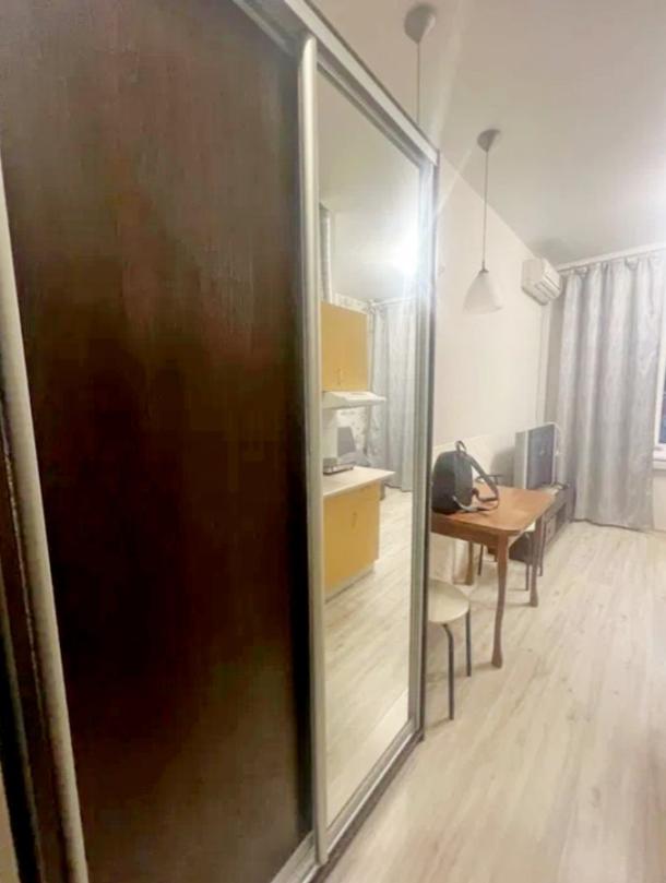 Гостинка, Харьков, Защитников Украины метро, Богдана Хмельницкого