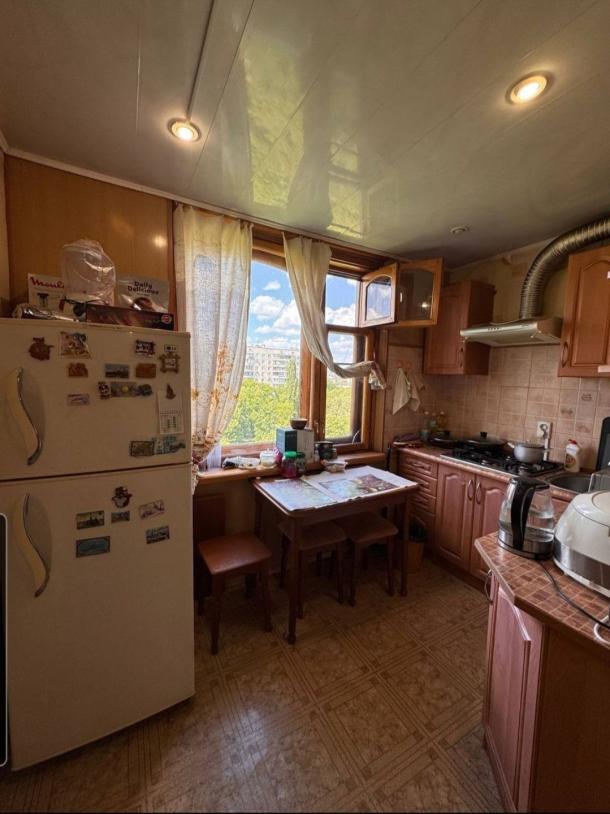 Квартира, 3-кімн., Харьков, Гагарина метро , Аэрокосмический просп. (Гагарина проспект)