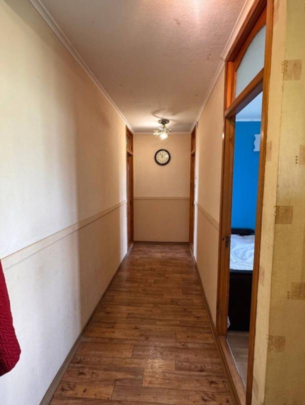 Квартира, 3-кімн., Харьков, Гагарина метро , Аэрокосмический просп. (Гагарина проспект)