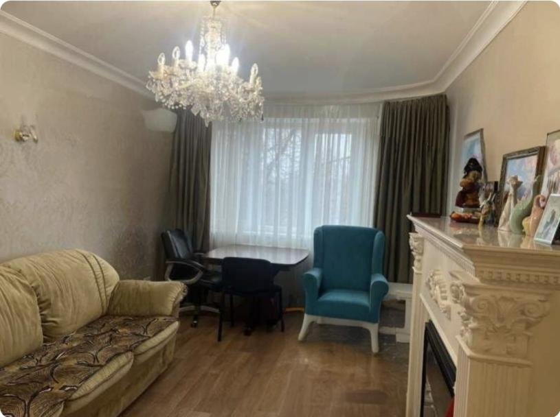 Квартира, 3-кімн., Харьков, Одесская, Морозова