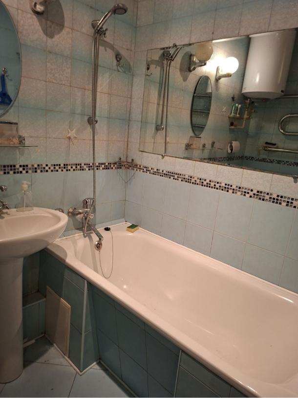 Квартира, 3-кімн., Харьков, Гагарина метро , Гимназическая наб. (Красношкольная набережная)