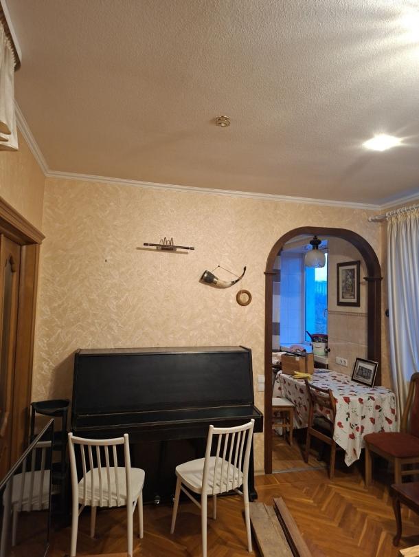 Квартира, 3-кімн., Харьков, Гагарина метро , Гимназическая наб. (Красношкольная набережная)