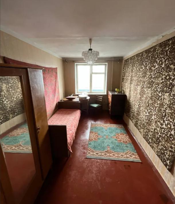 Квартира, 3-кімн., Харьков, Основа, Валдайская