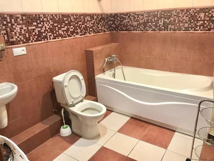 Квартира, 4-кімн., Харьков, Центр, Университетская