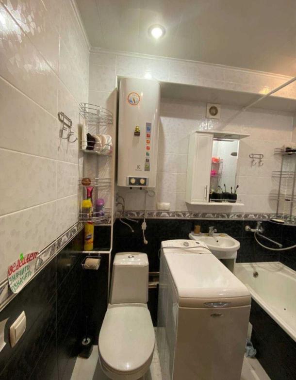 Квартира, 3-кімн., Харьков, 602м/р, Владислава Зубенко (Тимуровцев)