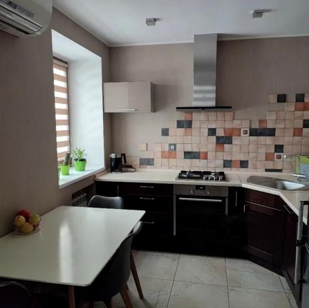 Квартира, 4-кімн., Харьков, Павлово Поле, Науки пр.