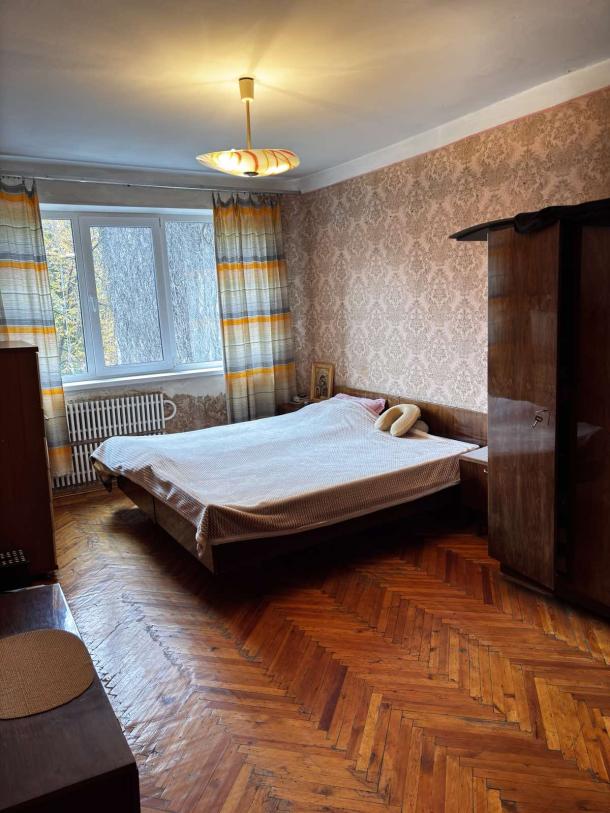 Квартира, 3-кімн., Харьков, 656м/р, Гвардейцев Широнинцев