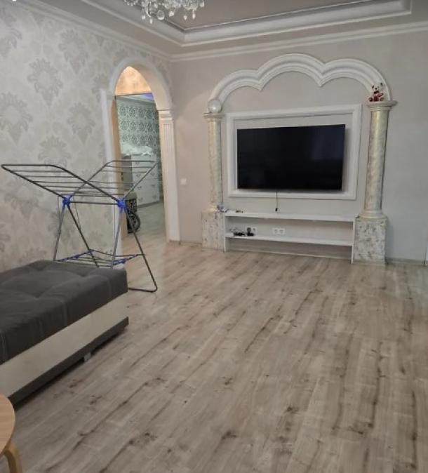 Квартира, 3-кімн., Харьков, 520м/р, Академика Павлова