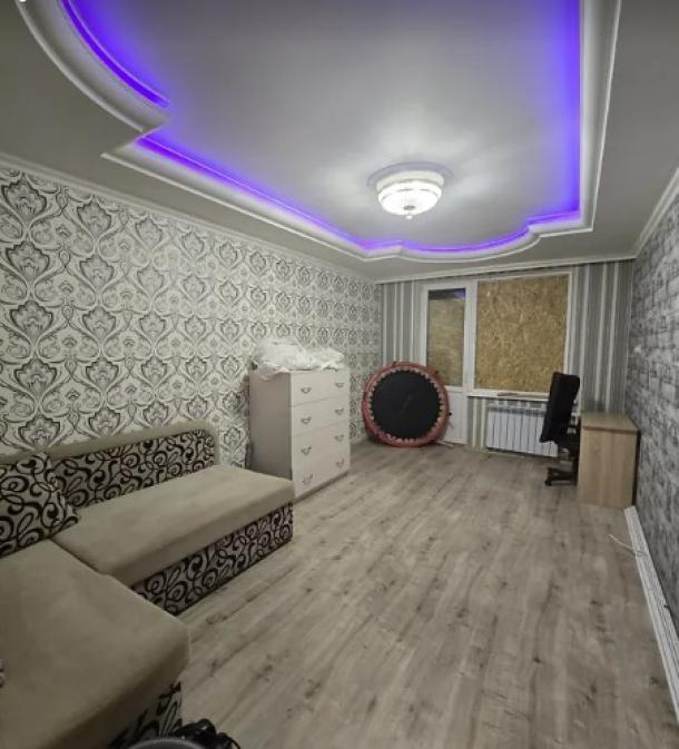 Квартира, 3-кімн., Харьков, 520м/р, Академика Павлова