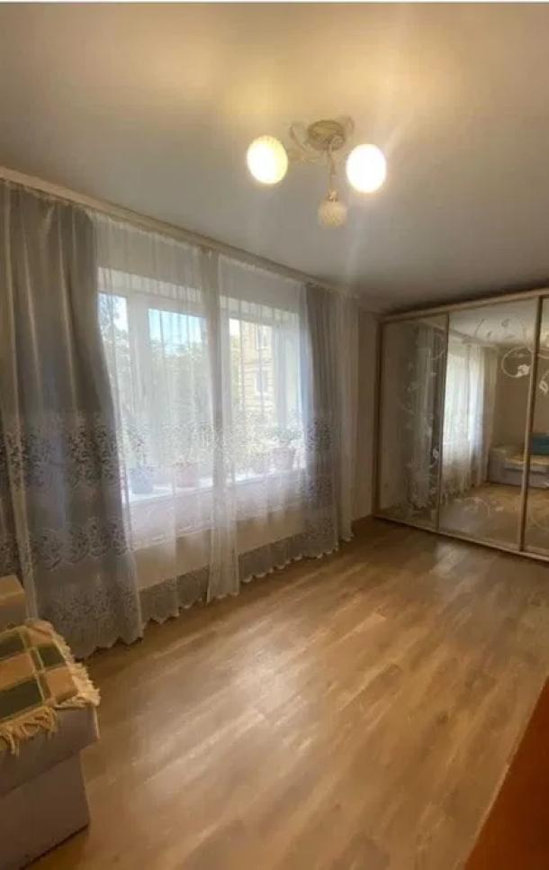 Квартира, 3-кімн., Харьков, Защитников Украины метро, Героев Харькова пр-т