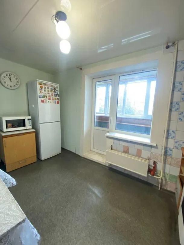 Квартира, 3-кімн., Харьков, Защитников Украины метро, Героев Харькова пр-т