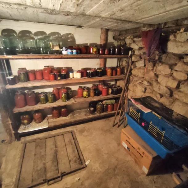 Квартира, 2-кімн., Эсхар, Чугуевский район, Победы ул. (Красноармейская)