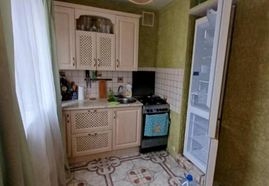 Квартира, 3-кімн., Харьков, Павлово Поле, Деревянко