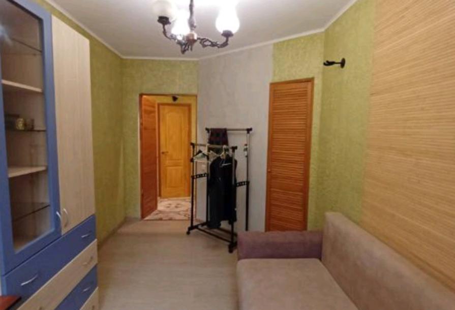 Квартира, 3-кімн., Харьков, Павлово Поле, Деревянко