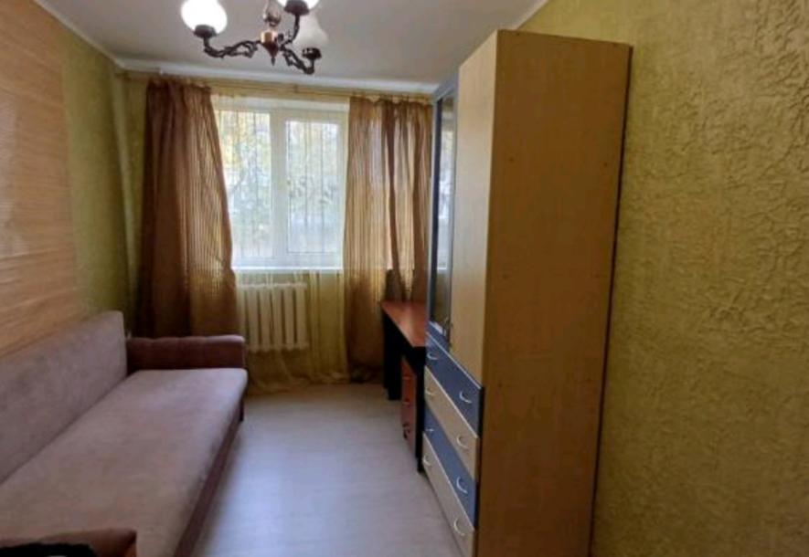 Квартира, 3-кімн., Харьков, Павлово Поле, Деревянко