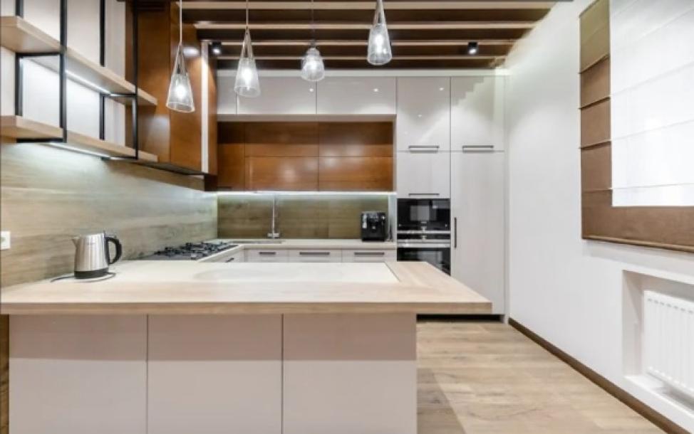 Дом, 5-кімн., Харьков, Северная Салтовка