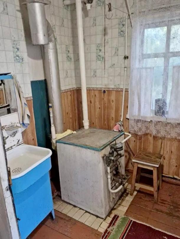 Дом, 4-кімн., Буды, Харьковский район