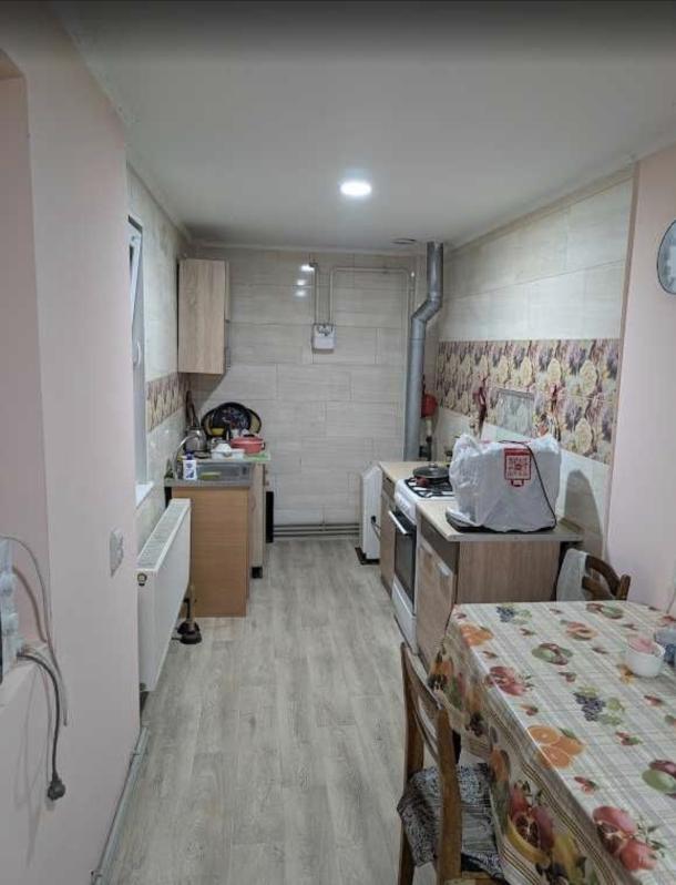 Дом, 3-кімн., Харьков, Новоселовка