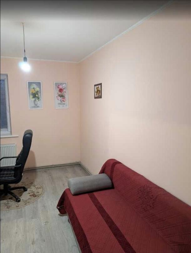 Дом, 3-кімн., Харьков, Новоселовка