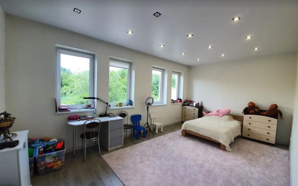 Дом, 5-кімн., Харьков, Центр